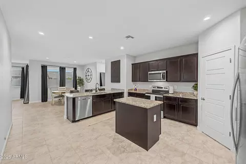 Entry Way - 2836 W Savannah Ave, Apache Junction, AZ 85120 photo 2 of 4