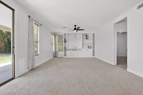 Living - 2861 E Brooks Ct, Gilbert, AZ 85296 photo 4 of 6