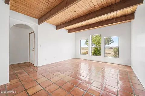 Living - 6 Buckskin Ln, Sonoita, AZ 85637 photo 1 of 6