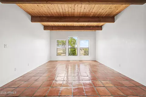 Living - 6 Buckskin Ln, Sonoita, AZ 85637 photo 2 of 6