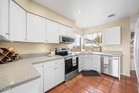 Kitchen - 6 Buckskin Ln, Sonoita, AZ 85637 photo 3 of 5