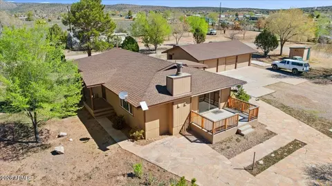 25325 N Naples St, Paulden, AZ 86334