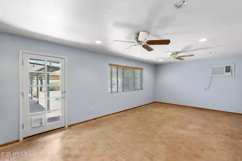 Living - 317 E Griswold Rd, Phoenix, AZ 85020 photo 4 of 5