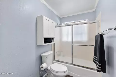 Bath - 317 E Griswold Rd, Phoenix, AZ 85020 photo 2 of 3