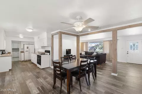 Dining - 317 E Griswold Rd, Phoenix, AZ 85020 photo 4 of 5