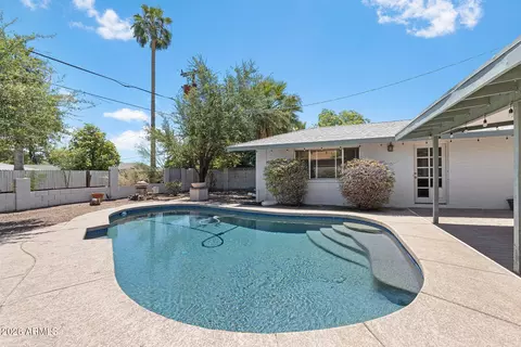 Exterior - 317 E Griswold Rd, Phoenix, AZ 85020 photo 13 of 15