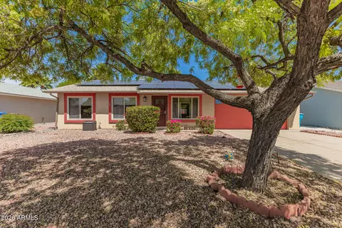 4020 E Windrose Dr, Phoenix, AZ 85032