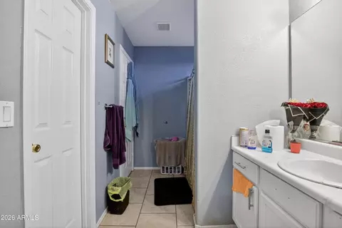 Bath - 1635 E Ash Ave, Buckeye, AZ 85326 photo 2 of 3