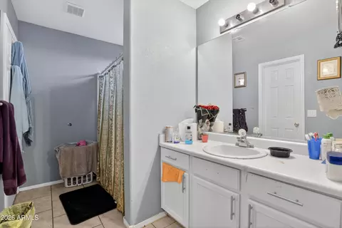 Bath - 1635 E Ash Ave, Buckeye, AZ 85326 photo 1 of 3