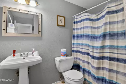 Bath - 1635 E Ash Ave, Buckeye, AZ 85326 photo 3 of 3