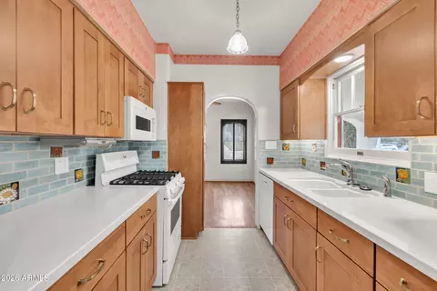 1521 E Flower St, Phoenix, AZ 85014 photo 7