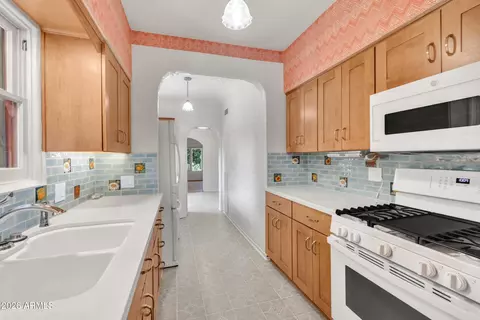 1521 E Flower St, Phoenix, AZ 85014 photo 6