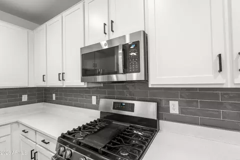 Kitchen - 1707 S 83rd Pl, Mesa, AZ 85209 photo 2 of 2