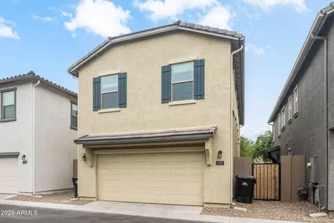 Exterior - 1707 S 83rd Pl, Mesa, AZ 85209 photo 4 of 8