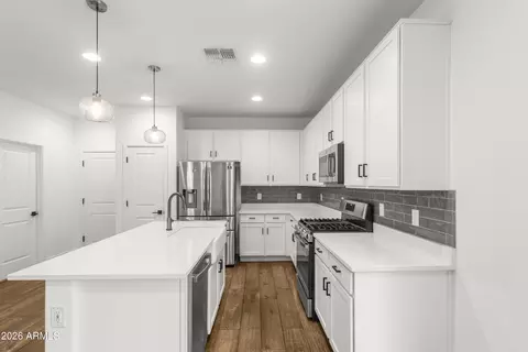 Kitchen - 1707 S 83rd Pl, Mesa, AZ 85209 photo 1 of 2