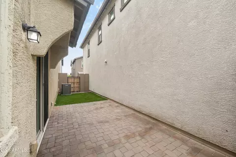 Exterior - 1707 S 83rd Pl, Mesa, AZ 85209 photo 2 of 8