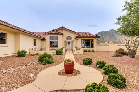 Exterior - 5851 E Blue Oak Ct, Hereford, AZ 85615 photo 3 of 14