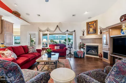 Living - 5851 E Blue Oak Ct, Hereford, AZ 85615 photo 1 of 3