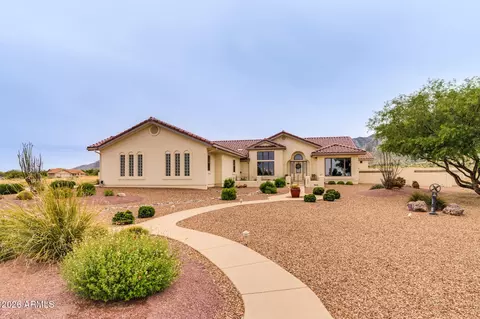 Exterior - 5851 E Blue Oak Ct, Hereford, AZ 85615 photo 2 of 14