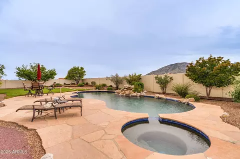 Exterior - 5851 E Blue Oak Ct, Hereford, AZ 85615 photo 9 of 14