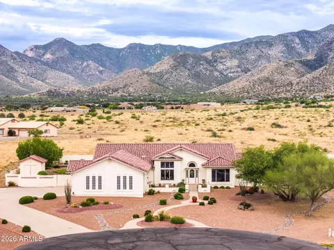 5851 E Blue Oak Ct, Hereford, AZ 85615