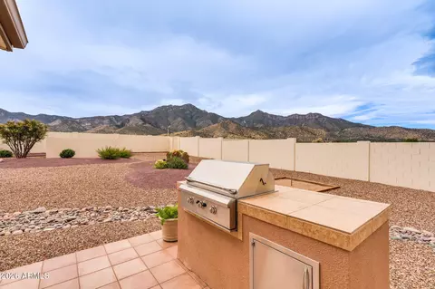 Exterior - 5851 E Blue Oak Ct, Hereford, AZ 85615 photo 5 of 14