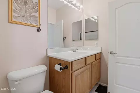 Bath - 881 S Porter St, Gilbert, AZ 85296 photo 2 of 5