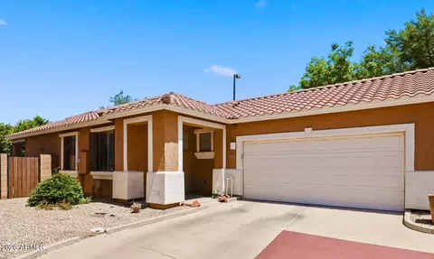 881 S Porter St, Gilbert, AZ 85296