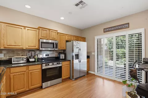 Kitchen - 881 S Porter St, Gilbert, AZ 85296 photo 4 of 4