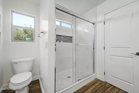 Bath - 3345 E Pinchot Ave #2, Phoenix, AZ 85018 photo 3 of 5