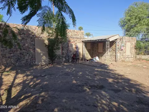 Exterior - 2821 E Adams St, Phoenix, AZ 85034 photo 6 of 6