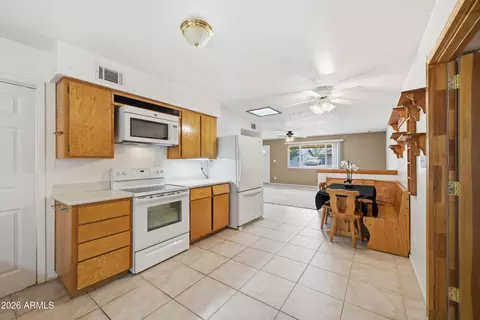 Kitchen - 891 W 4th Ave, Apache Junction, AZ 85120 photo 2 of 2