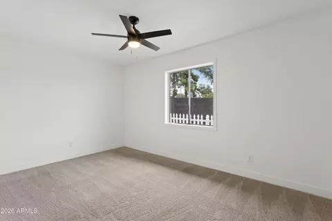 Bedroom - 7201 N 16th Dr, Phoenix, AZ 85021 photo 2 of 4