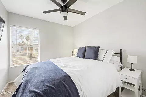 Bedroom - 3907 E Windrose Dr, Phoenix, AZ 85032 photo 4 of 5