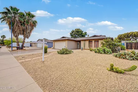 Exterior - 3907 E Windrose Dr, Phoenix, AZ 85032 photo 3 of 6