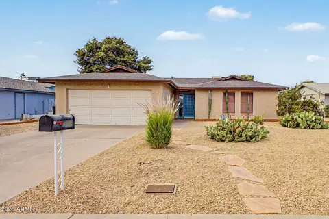 Exterior - 3907 E Windrose Dr, Phoenix, AZ 85032 photo 2 of 6