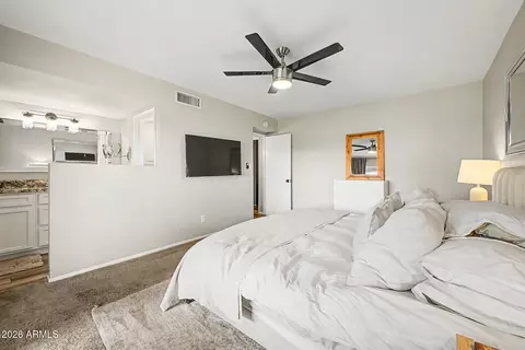 Bedroom - 3907 E Windrose Dr, Phoenix, AZ 85032 photo 3 of 5