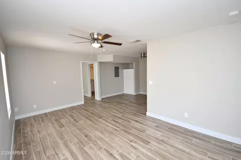Living - 3511 E Baseline Rd #1182, Phoenix, AZ 85042 photo 1 of 2
