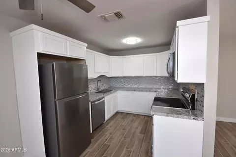 Kitchen - 3511 E Baseline Rd #1182, Phoenix, AZ 85042 photo 1 of 2