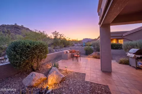 5372 S Red Yucca Ln, Gold Canyon, AZ 85118