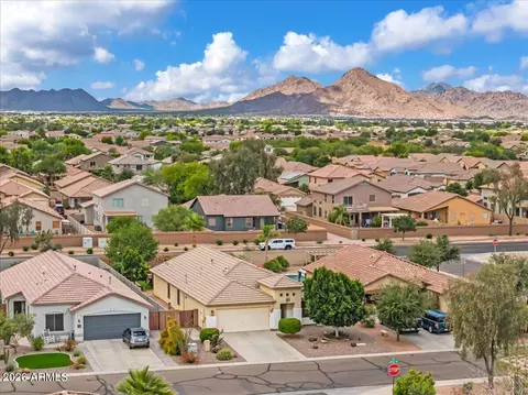 521 W Angus Rd, San Tan Valley, AZ 85143
