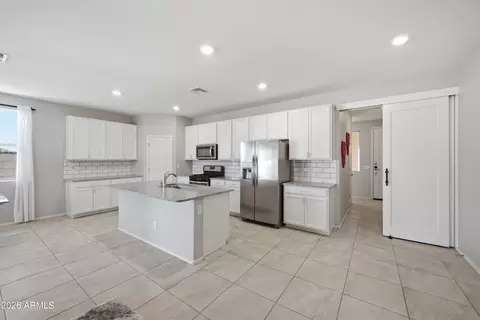 Kitchen - 59 E Liberty Ln, Gilbert, AZ 85296 photo 2 of 3