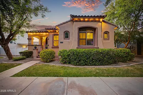 2996 E Agritopia Loop N, Gilbert, AZ 85296 photo 3