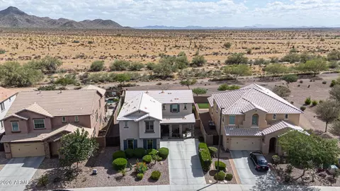 View/Area - 1985 E Hazeltine Way, Gilbert, AZ 85298 photo 5 of 12