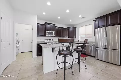 Kitchen - 1985 E Hazeltine Way, Gilbert, AZ 85298 photo 1 of 2