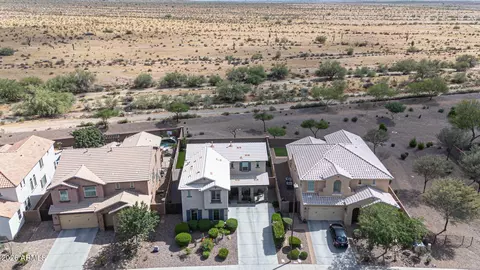 View/Area - 1985 E Hazeltine Way, Gilbert, AZ 85298 photo 7 of 12