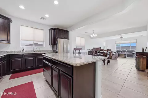 Kitchen - 1985 E Hazeltine Way, Gilbert, AZ 85298 photo 2 of 2