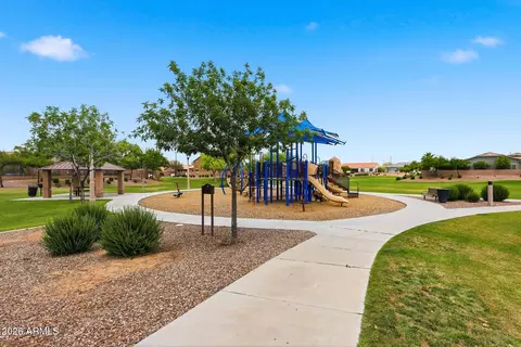 View/Area - 1985 E Hazeltine Way, Gilbert, AZ 85298 photo 1 of 12