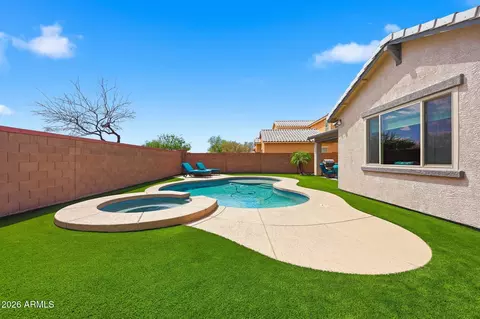 Exterior - 1985 E Hazeltine Way, Gilbert, AZ 85298 photo 7 of 8