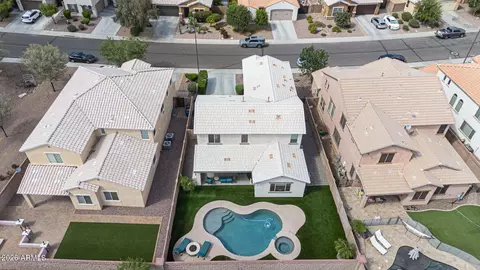View/Area - 1985 E Hazeltine Way, Gilbert, AZ 85298 photo 10 of 12